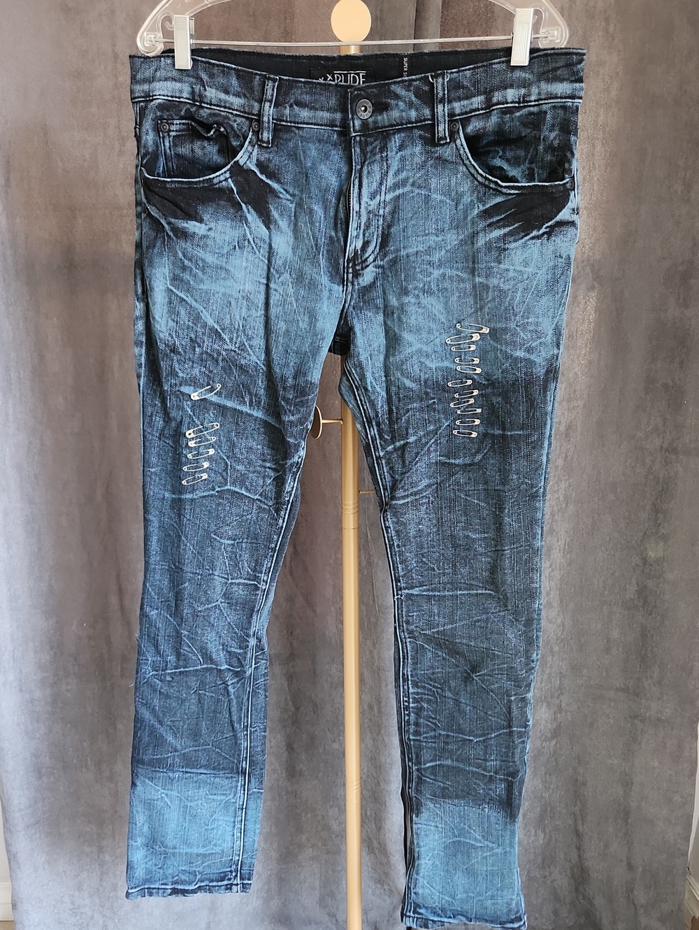Men’s Distressed Blue Washed Jeans 36x32